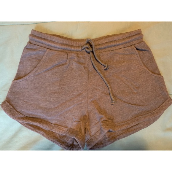 New Alphalete Lounge Shorts in color charcoal - Picture 4 of 5